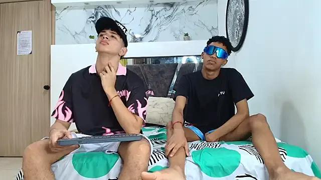 Sexy KING_OFF_BOYS wants you to fuck their body now KING_OFF_BOYS from StripChat