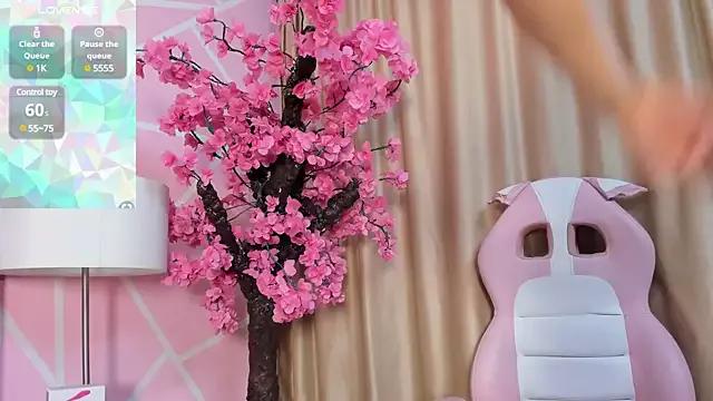 lila_noa on StripChat 