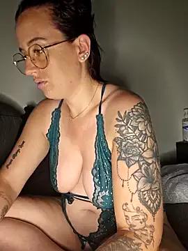 Freechat Lindsay_00off on StripChat