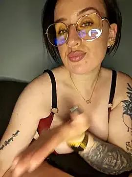 Freechat Lindsay_00off on StripChat