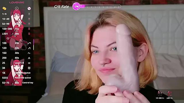 Lisa_Adam on StripChat 