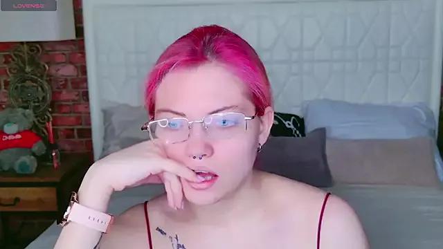 Lisa_Adam on StripChat 