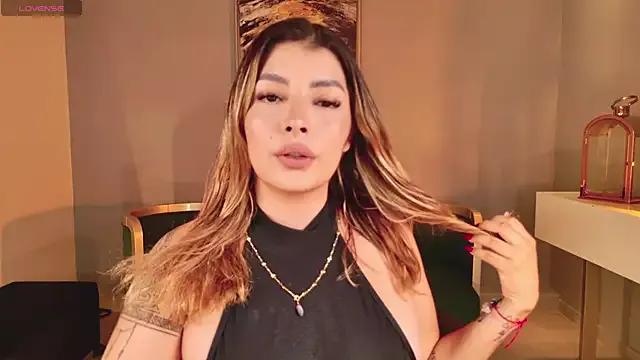 Freechat LisaMonroe_ on StripChat