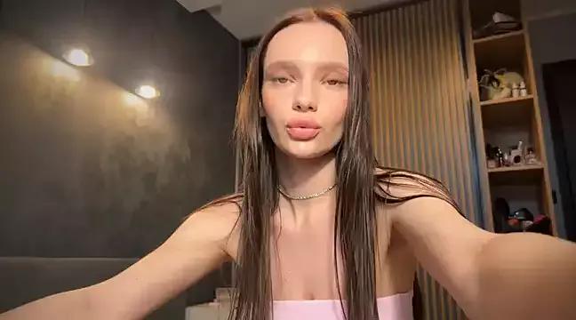 litlle_angelll on StripChat 