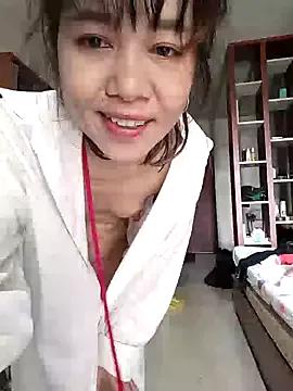 Freechat Little_suzy5 on StripChat