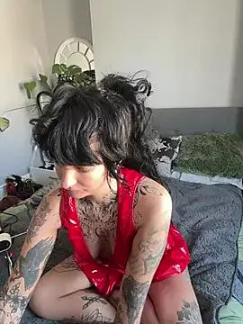 littleinkedblaise666 on StripChat 