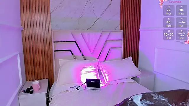 Freechat LolaAngellx on StripChat