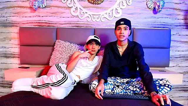 Discover Lovers_21, they want to masturbate for you Lovers_21 from StripChat