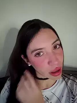 Freechat loveuu-bae on StripChat