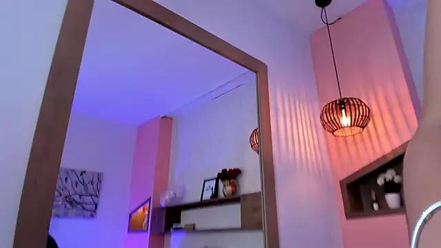 Lucia_Brown_ on StripChat 