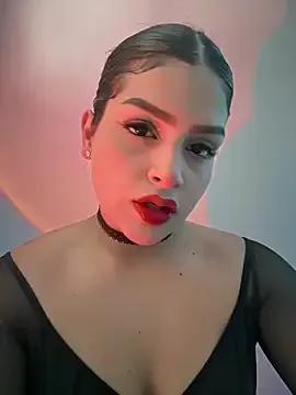 Sweet LucianaQuen wants you to fuck her body now LucianaQuen from StripChat