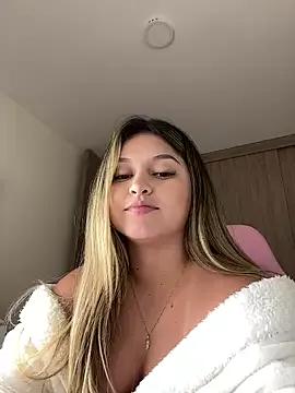 Freechat lunablossom_ on StripChat