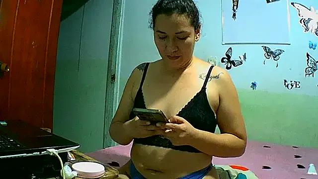 luxandracon23 on StripChat 