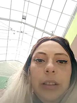 Sexy Madelaine- wants you to fuck their body now madelaine- from StripChat