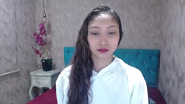 Freechat MadelineDoll on StripChat