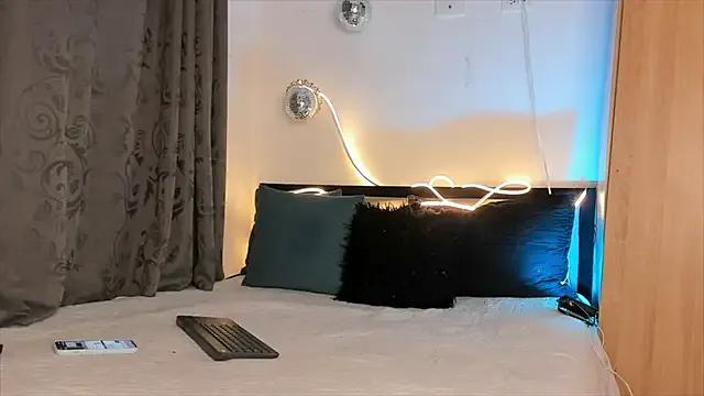 Freechat MadissonAbondax_ on StripChat