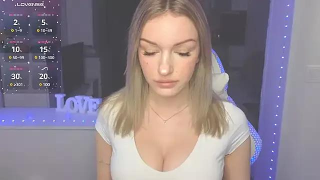 MargaretSweet1 on StripChat 