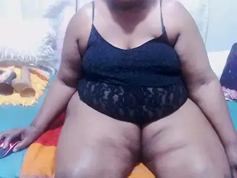 Freechat MatureBootyBabe4Uxx on StripChat