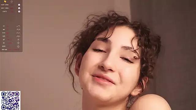 MayBeecham on StripChat 