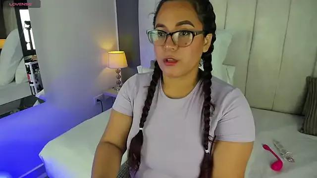 Freechat MelissaKarterrs on StripChat