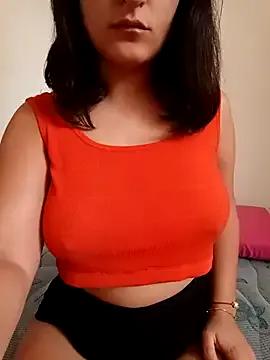 Sweet Miamia21 wants you to fuck her body now miamia21 from StripChat