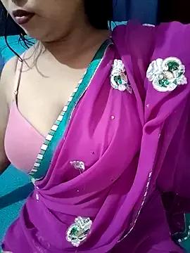 Miss-oly on StripChat 