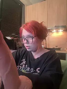 Miss_Renn on StripChat 