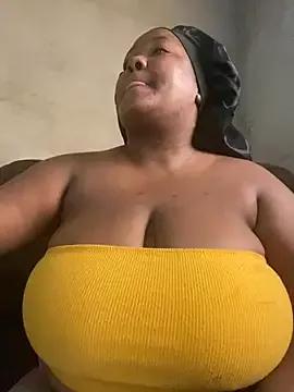 Missmoox24 on StripChat 