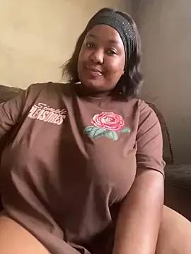 Missmoox24 on StripChat 