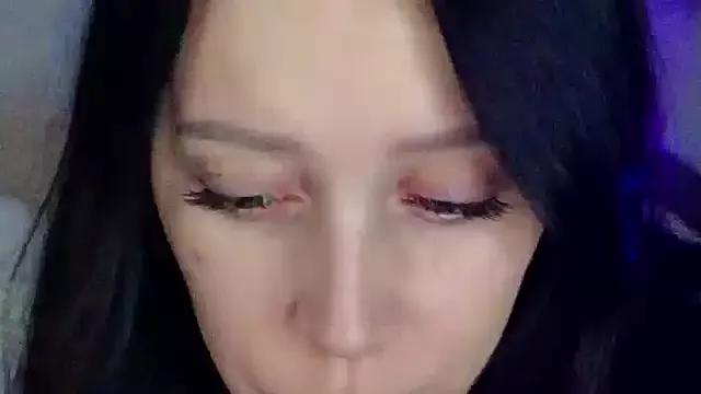 Freechat MonicaSweetx on StripChat