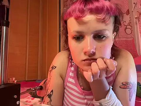 Freechat MystiqueRoxy on StripChat