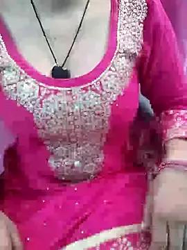 nainacutegic on StripChat 