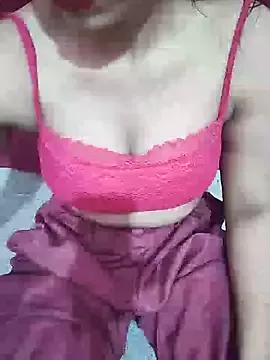 nainacutegic on StripChat 