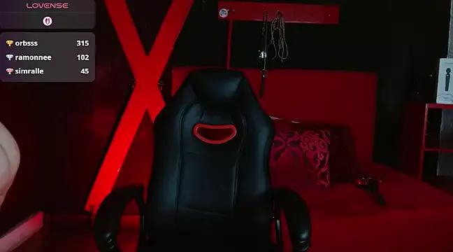 Naty_slavedoll on StripChat 