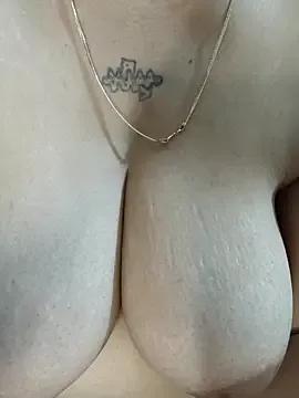 Freechat Neha8923 on StripChat