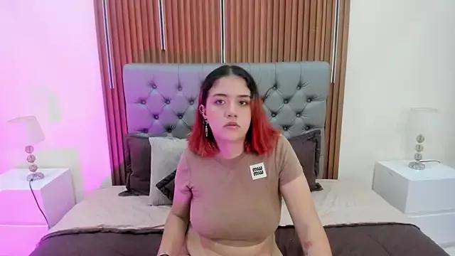 Niaa_Stark on StripChat