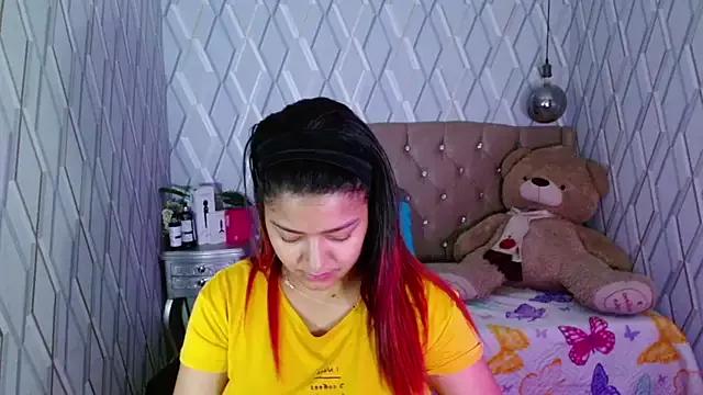 Freechat NicolleTaylor on StripChat