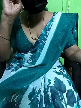 niiveditha on StripChat 