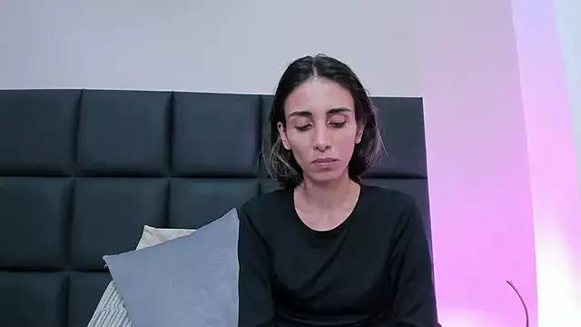 Nina_Cavaali on StripChat 