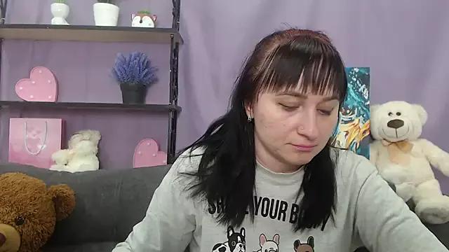 NinaFlawlees on StripChat 