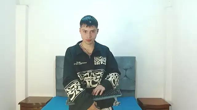 Freechat nolanjay_ on StripChat