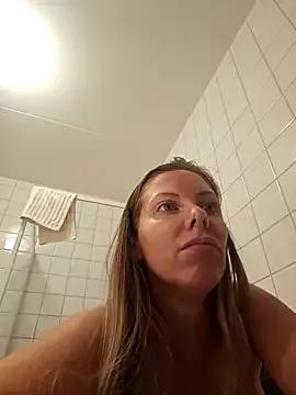 Group Nova-Lee on StripChat