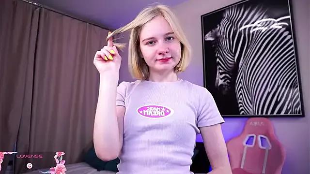 Watch 23 years old OdelinaFicken from StripChat OdelinaFicken from StripChat