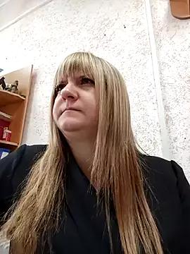 Freechat Office_Albertina on StripChat