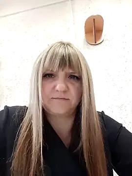 Freechat Office_Albertina on StripChat