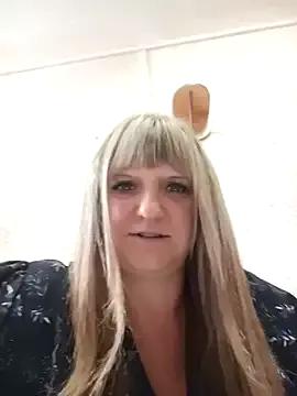 Freechat Office_Albertina on StripChat