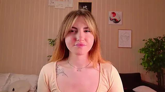 Oki_Vibes on StripChat 
