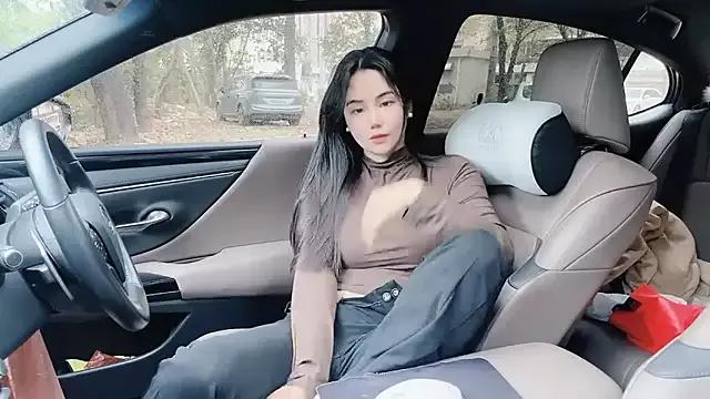 Freechat orla2021 on StripChat