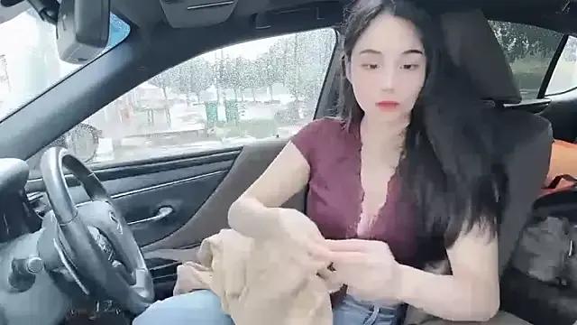 Slutty Orla2021 wants you to fuck her body now orla2021 from StripChat