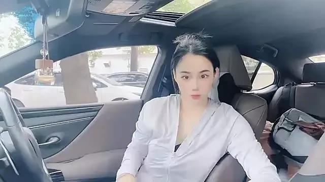 Freechat orla2021 on StripChat